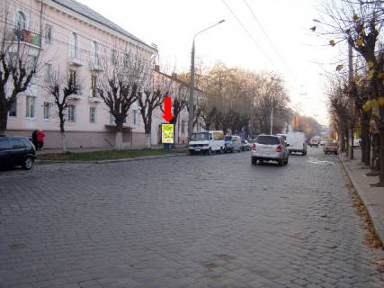 Ситилайт B в Черновцах, 1.8x1.2  Головна вул., 104, в центр фото 1