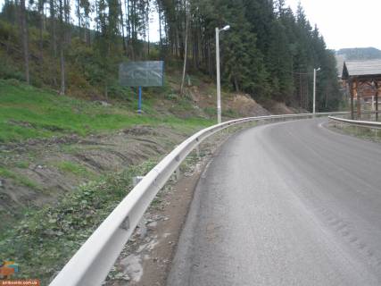 Билборд B в Буковеле с. Паляниця, біля кафе фото 1