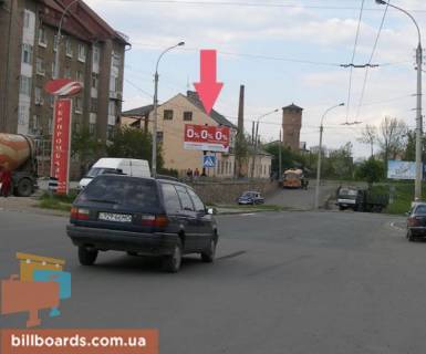 Билборд B в Черновцах, 3x6  Хотинська вул. - Заводська вул., 13, до Епіцентру, Ашану фото 1