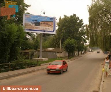 Билборд B в Черновцах, 3x6  Київська вул., біля моста, з центру фото 1