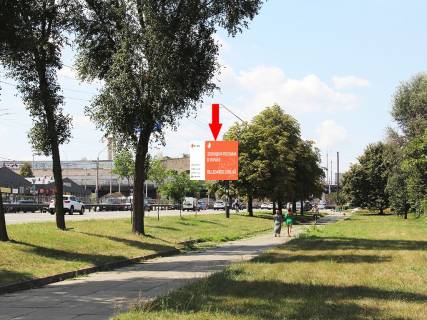 Видеоборд A в Киеве, 2.3x3.14  Берестейський пр. (колиш. пр. Перемоги), 44, кіностудія ім. Довженка, перед тимчасовим світлофором і Шулявським мостом, з центру - 228628 фото 1