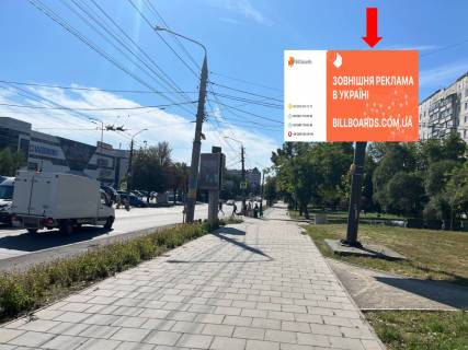 Скроллер A в Черновцах, 2.3x3.14  Головна вул., 204б - 586456 фото 1