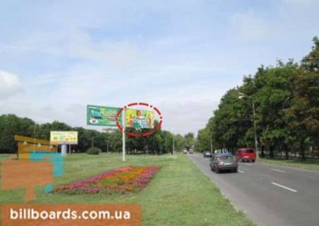 Билборд A в Харькове Московский пр., ст. м. "Армейская" (бывш. ст. м. "Советской Армии"), разделитель, правый фото 1