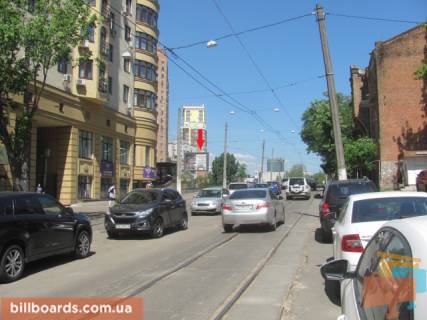 Бэклайт B в Киеве Дмитрівська вул., 75 фото 1