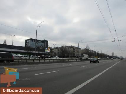 Беклайт B у Києві Дружби Народів бул., 16А, супермаркет Novus, в сторону Деміївської пл. Фото 1
