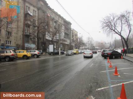 Ситилайт B в Киеве Толстого вул., 16, навпроти ресторану Велюр фото 1