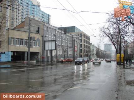 Бэклайт B в Киеве Іллєнко вул. (колиш. Мельникова), 18 - Герцена вул., з центру фото 1