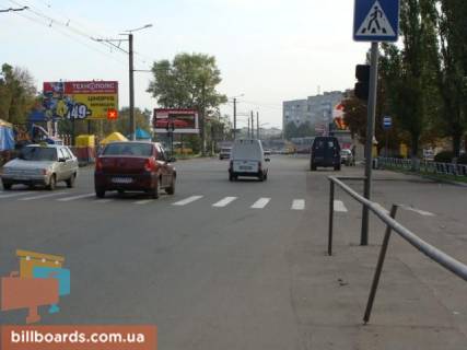 Білборд, Бігборд (Борд)  B у Кропивницький (Кіровоград) Тамма вул. (колиш. Героїв Сталінграда вул.), дендропарк, зупинка "завод" Радій "" Фото 1