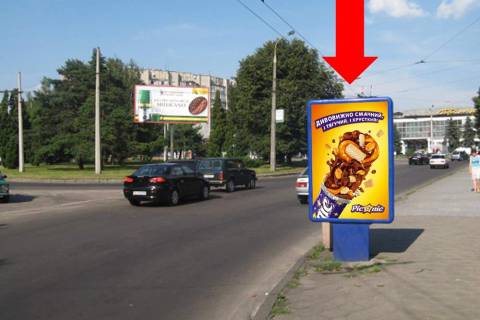 Ситилайт A в Луцке, 1.8x1.2  Винниченка вул. / Перемоги пр. / Незалежності пл., біля корпусу ВНУ фото 1