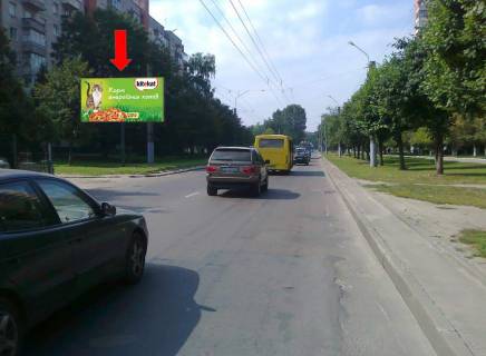 Билборд B в Львове, 3x6  Мазепи вул., 4 фото 1
