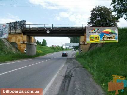 Билборд A в Львове Коновальца ул. / Киевская ул., напротив Храма Святого Архангела Михаила фото 1