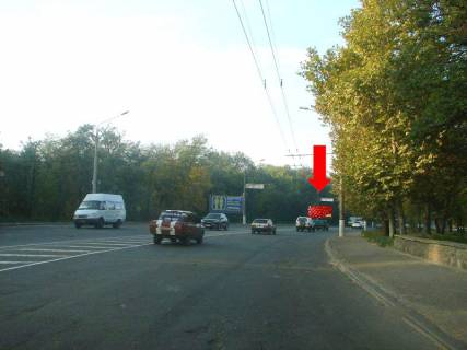 Билборд B в Николаеве, 3x6  Героїв Сталінграду пр., парк Перемоги, біля АЗС "Amic", супермаркетів "Амстор", "Praktiker", в центр фото 1