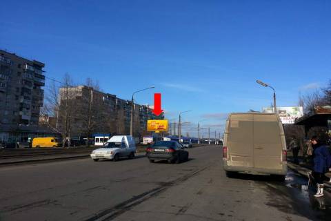 Билборд B в Николаеве, 3x6  Космонавтів вул., 142, біля супермаркетів "АТБ", "Watsons", з центру фото 1