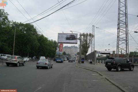 Призма A в Одессе Середньофонтанська вул., біля зупинки "Залізничний вокзал" - 143504 фото 1