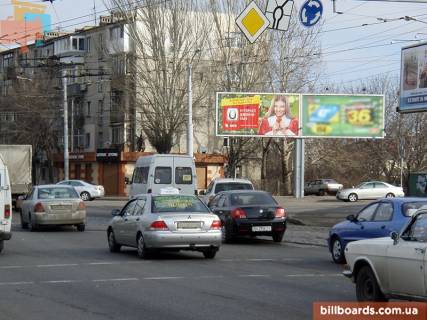 Призма A в Одессе Георгія Липського вул. (Толбухіна). - Краснова вул., біля ресторану "McDonald's", супермаркету "Сільпо" - 126164 фото 1