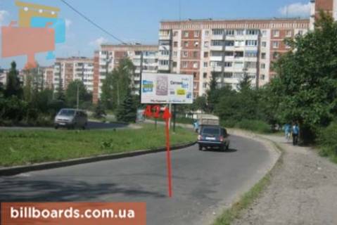 Білборд, Бігборд (Борд)  A у Тернополі Коновальца ул., возле Приватбанка, разделитель Фото 1