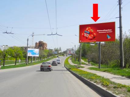 Білборд, Бігборд (Борд)   у Чернівцях, 3x6  Комарова вул. / Парковий проїзд, в бік Головної вул. Фото 1