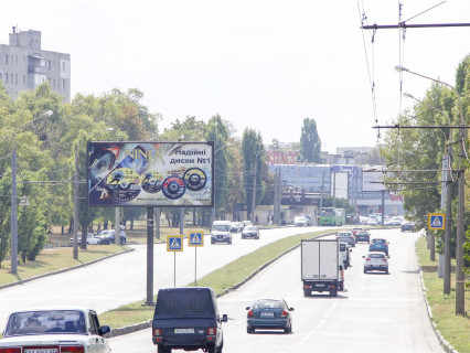 Билборд B в Харькове, 3x6  просп. Льва Ландау (50-річчя СРСР)., 123, з центру фото 1
