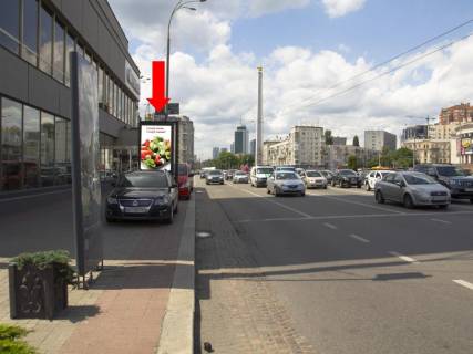 Ситилайт  в Киеве, 1.8x1.2  Перемоги пл., 1, на світлофорі, біля готелю "Либідь", в сторону Повітрофлотського моста фото 1