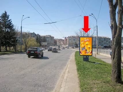 Ситилайт A в Тернополе, 1.8x1.2  Руська вул., біля парку "Топільче", дамба, з центру фото 1
