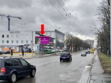 Билборд  в Ровно, 3x6  Гагаріна вул., 45, навпроти, біля кінотеатру "Ера", АЗС "ОККО", супермаркету "Novus" фото 1