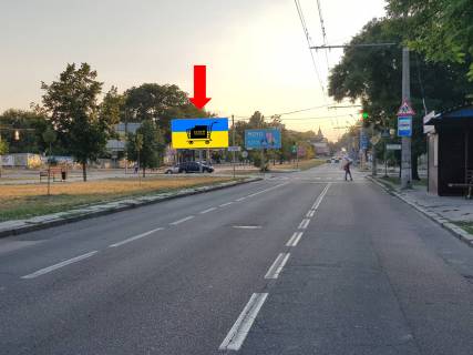 Билборд A в Николаеве, 3x6  Центральний пр. (кол. Леніна пр.) / М. Морська вул., 2, бульвар, до центру фото 1