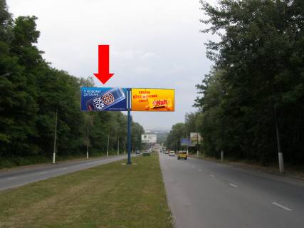 Білборд, Бігборд (Борд)  A у Чернівцях, 3x6  Ізмайлівська вул., біля ринку "Калиновський", роздільник, з центру до ринку, ліва Фото 1