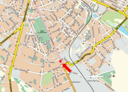 Сiтiлайт B у Чернівцях, 1.8x1.2  Головна вул., 124, центральний вхід фабрики "Імпульс", в центр схема