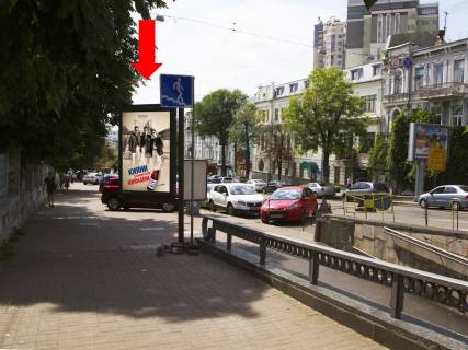 Сiтiлайт B у Києві, 1.8x1.2  Петлюри вул. (колиш. вул. Комінтерну) навпроти 2/17, в сторону вул. Саксаганського Фото 1