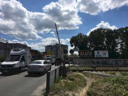 Билборд A в Вишневое Украинки ул. - Черновола ул., ж/д переезд, первый от переезда фото 1