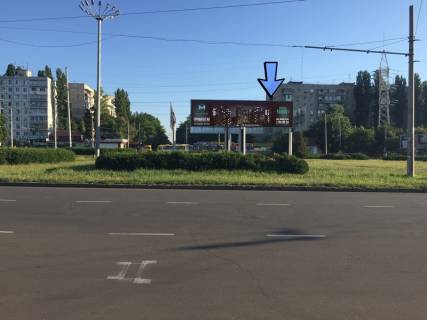 Билборд A в Одессе, 3x6  Незалежності пл., (3), з центру, правий фото 1