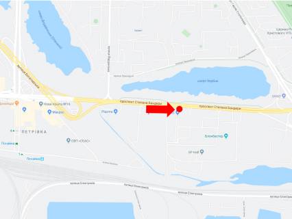 Призма  в Киеве, 3x6  Бандери пр. (колиш. Московський пр.) 28, біля супермаркету "Метро", в бік Північного мосту - 445844 схема