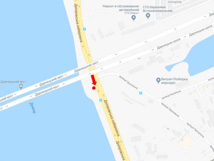 Скроллер  в Киеве, 2.3x3.14  Дніпровська набережна / вул. Причальна, біля залізничного мосту, на світлофорі, в сторону вул. Здолбунівської, пр. Бажана - 445909 схема