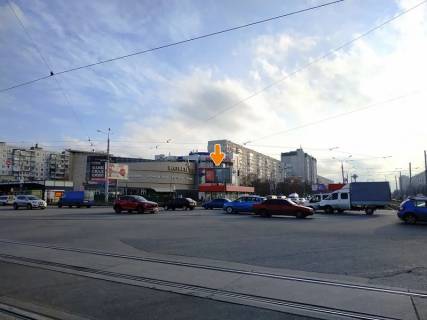 Видеоборд A в Харькове Павлова ул., 150 / Героев Труда ул., в центр, стоимость за 60 выходов в час ролика длительностью - 8 сек. - 291732 фото 1