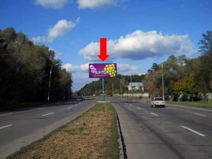 Билборд  в Виннице, 3x6  Київська вул., біля автосалону "Skoda", роздільник фото 1