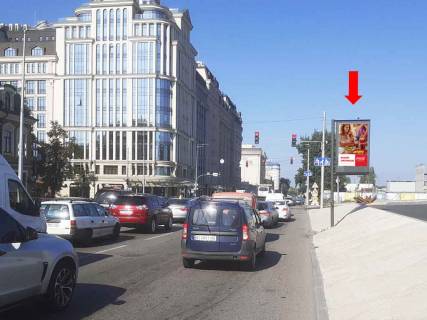 Скроллер A в Киеве, 1.8x1.2  Набережно-Хрещатицька вул.- вул. Верхній Вал, на світлофорі, з центру - 470376 фото 1