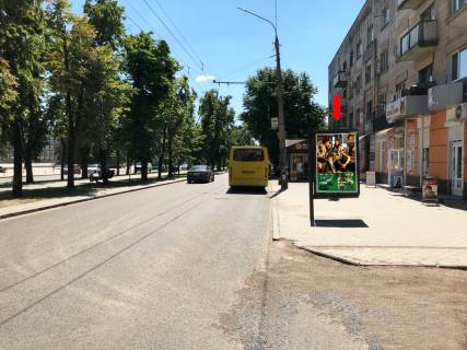 Ситилайт  в Черкассах, 1.8x1.2  Шевченка бул., 276, навпроти ПК "Дружба Народів", з центру фото 1