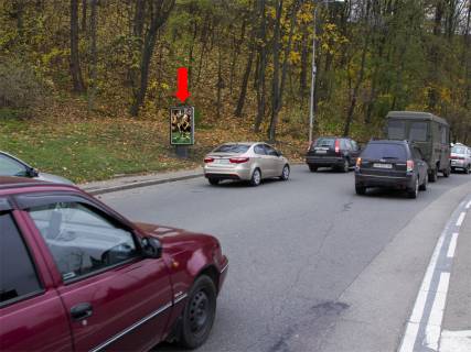 Ситилайт  в Киеве, 1.8x1.2  Паркова дорога вул., 16а, КВЦ "Парковий", вертолітна площадка, в бік Грушевського вул., Європейської пл. фото 1