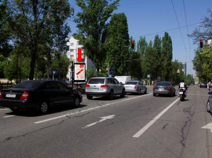 Скроллер  в Киеве, 1.8x1.2  Українки бул., 13 / Новогоспітальна вул. (колиш. Щорса пров.), на світлофорі, в сторону вул. Хрещатик - 445548 фото 1