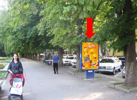 Ситилайт B в Хмельницком, 1.8x1.2  Проскурівська вул. / Грушевского вул., біля парку ім. Шевченка, кафе "З ранку до ночі" фото 1