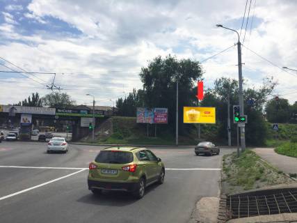 Призматрон, Призма A у Запоріжжі, 3x6  Металургів пр., в бік Перемоги вул., на світлофорі, перед з/д мостом - 75083 Фото 1