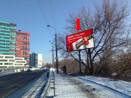 Билборд  в Ровно, 3x6  Бандери вул., міст, в центр фото 1