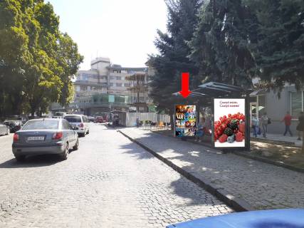 Сiтiлайт  у Ужгороді, 1.8x1.2  Почтовая пл., в бік Корятовича пл., зупинка Фото 1