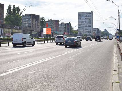 Беклайт B у Києві, 2.3x3.14  Перемоги пр., 21, біля магазинів "Інтертоп", "Carlo Pazolini", "Adidas", з центру Фото 1