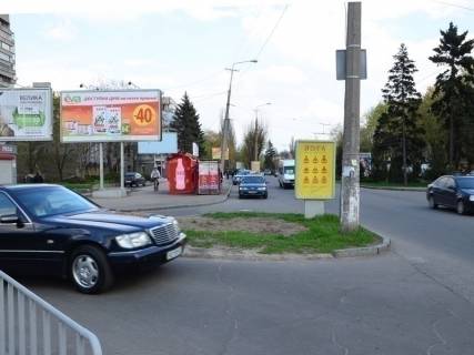 Ситилайт B в Днепр (Днепропетровск), 1,2x1,8  пр.Науки, 112, заїзд в "МакДональдс" (підстанція) фото 1