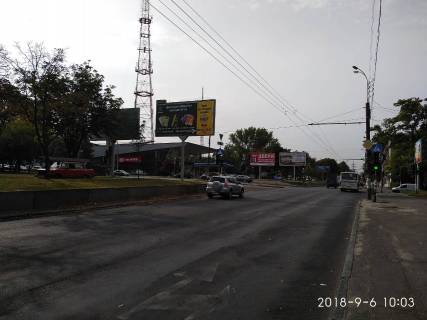 Білборд, Бігборд (Борд)  A у Дніпро (Дніпропетровськ), 6х3,2  пр.Олександра Поля, 52 на розподілювачі Фото 1