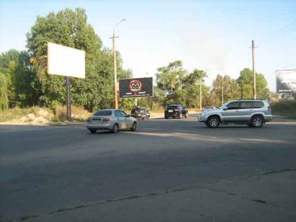 Білборд, Бігборд (Борд)  B у Дніпро (Дніпропетровськ), 6х3  вул. Набережна Перемоги, 134 -пров. Добровольців Фото 1