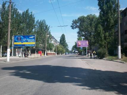 Билборд B в Днепр (Днепропетровск), 6х3  вул.Богдана Хмельницького, 21 фото 1