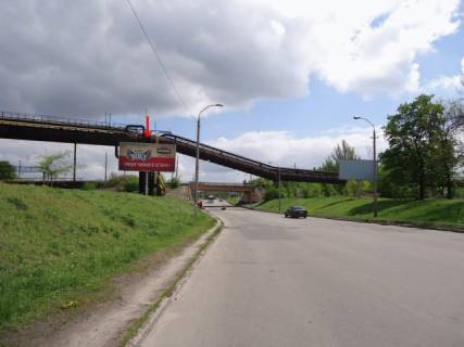 Билборд  в Каменское (Днепродзержинск) вул. Січеславский шлях, з'їзд з Баглейського мосту, з центру фото 1
