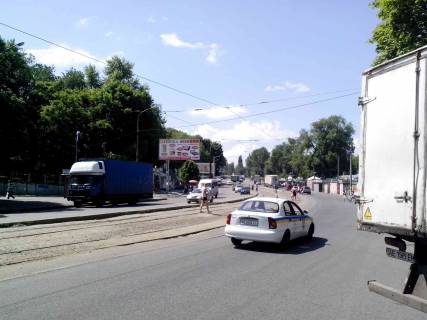 Билборд B в Днепр (Днепропетровск), 6х3  пр.Івана Мазепи, маг.АТБ, навпроти маг.ПІК, базар, до центру фото 1